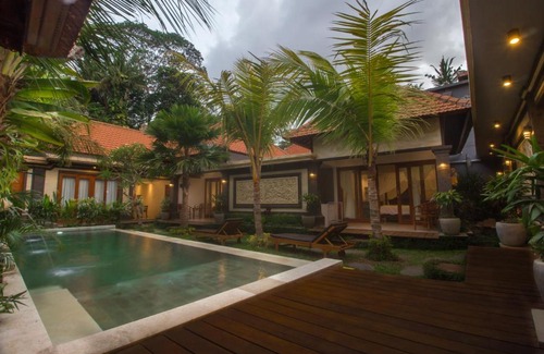 Lodtunduh Hotel | Kalya Villa by Supala