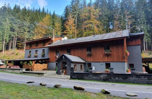 Strazne House | Kamenný Mlýn