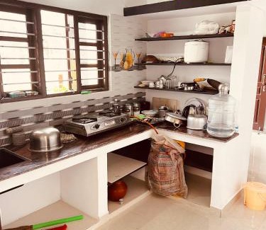 Piriyapatna House | Kannada Maathe Home Stay- 2km to Golden Temple-Tibet camp