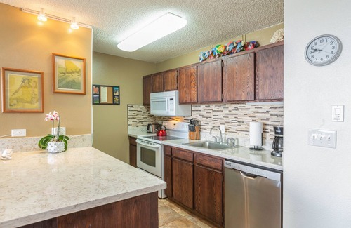 Wailua Condo | Kapaa Shore Resort A308, Oceanfront, Moon Rise and Sunrise views, 3rd floor