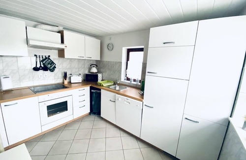 Graal Mueritz House | KAPITÄNS HUS - ENTIRE HOUSE with sauna 550m to the beach