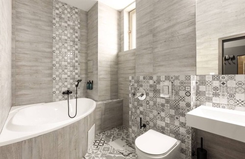 Karlovy Vary Condo | Karlovy Charme Inn: 1BR Apt No.101