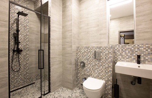 Karlovy Vary Apartment | Karlovy Charme Inn: 1BR Apt No.526 with Balcony