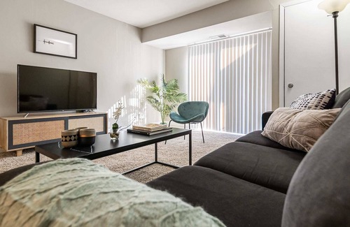 Northeast South Bend Apartment | Kasa | Sunny 2BD, Near St. Joseph River | South Bend