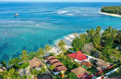 Katiet Ski Chalet | Katiet Beach Resort Mentawai, Lance's Right HTS