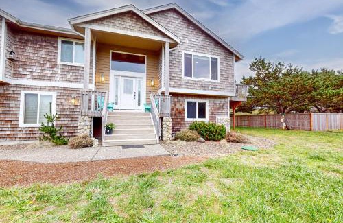 Warrenton House | KC's Serenity By The Sea