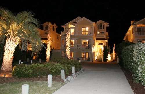 Kill Devil Hills House | KD2, Grande Luxxe- Oceanfront, 11 BRs, Pool, Theater Rm, Elev, Game Rm