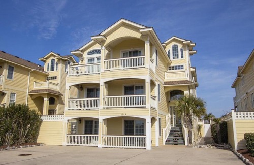 Kill Devil Hills House | KD2, Grande Luxxe- Oceanfront, 11 BRs, Pool, Theater Rm, Elev, Game Rm