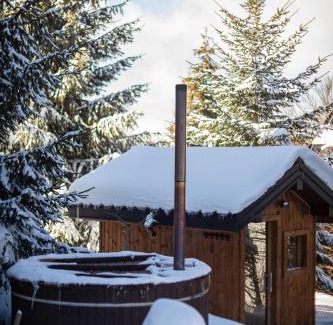 Lisina Ski Chalet | Kežman Mountain Houses