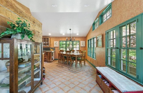 Keddie House | Keddie Wye House - Private Half Mile Trail and Swimming Hole