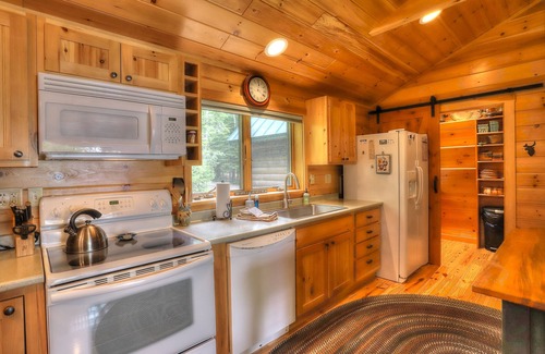 Rangeley Plantation House | Keewaydin Lodge - Beautiful home on Mooselookmeguntic Lake