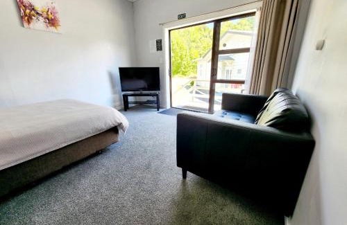 Taumarunui Hotel | Kelly's Riverside Motel