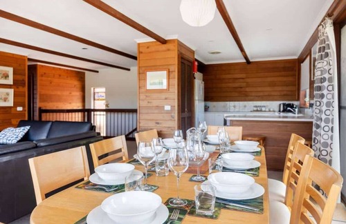 Mollymook House | Kelton Beach Haven Su