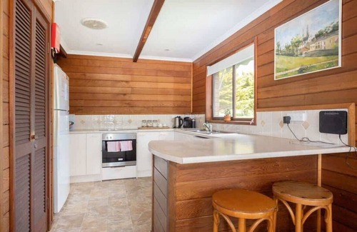 Mollymook House | Kelton Beach Haven Su