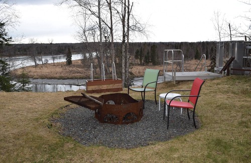 Soldotna Apartment | Kenai River Unit overlooking the Kenai River