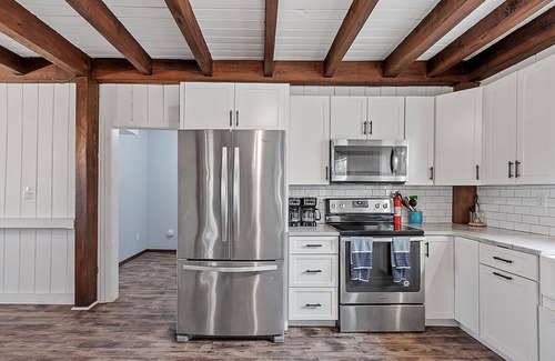 Kennebunkport House | Kennebunkport Summer Rental walk to Dock Square! PET Friendly!