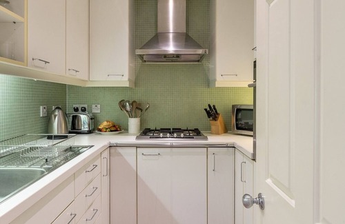 Campden Apartment | Kensington London Flat to let for holidays