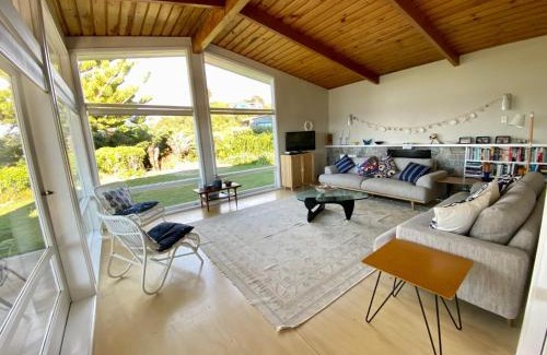 Ngaio Bay House | Kereru at Kaiteriteri - Kaiteriteri Holiday Home