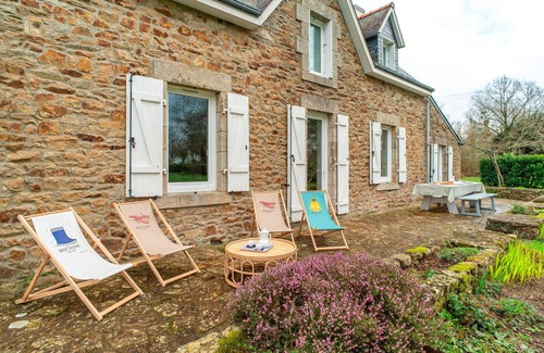 Quimperle House | Kerfeunteun - Grande maison à 15min de la plage
