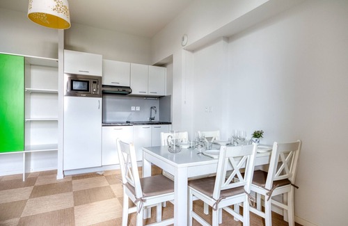 Baden Apartment | Kergonano - Parking privé et piscine