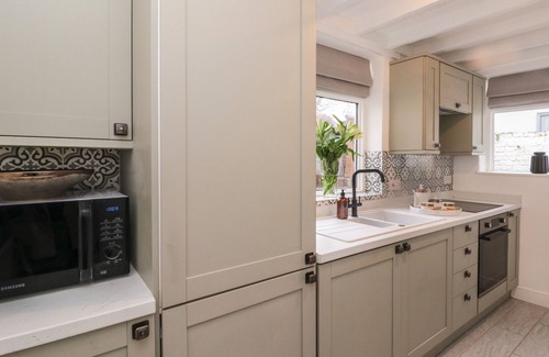Stokesley Cottage | KESTREL COTTAGE, pet friendly, with open fire in Stokesley