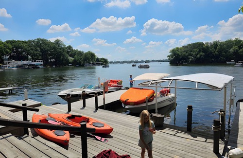 Monticello House | Key Lime Resorts - Unit #5 - 5 O'Clock Somewhere Lake House