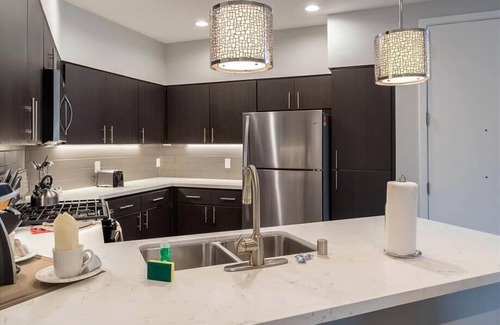 Menlo Park Apartment | Keyless Entry & Free Parking | Menlo Park | nr Transits