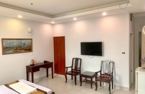 Ba Dinh Hotel | Khách sạn Bạch Dương