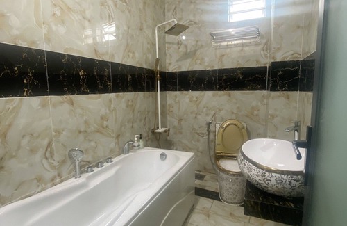 Tan Uyen Town Hotel | Khach San Hoi Nghia