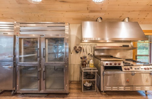 Tower Cabin | Kick back and relax at Grand View Lodge on Vermilion!