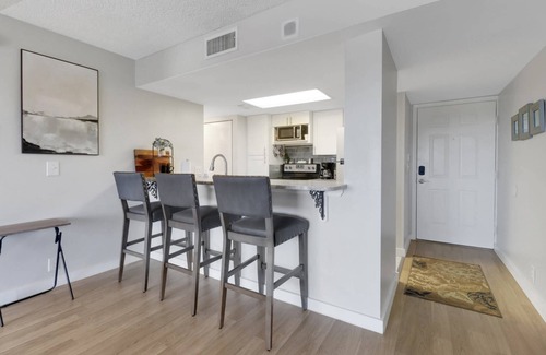 Edgewood Condo | Kick Back with a Dockside Escape, Sunset Views, River Breezes, or Explore nearby Downtown.