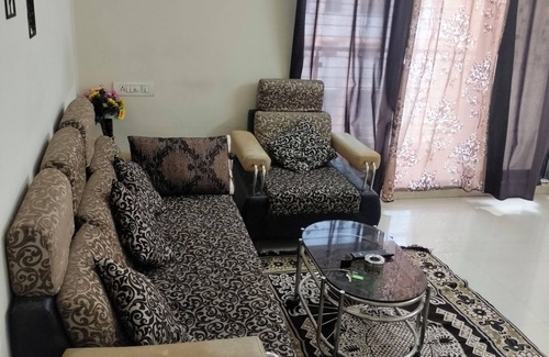 Kurla Apartment | Kickback and relax in this calm and peaceful place 5 min to pheonix mall