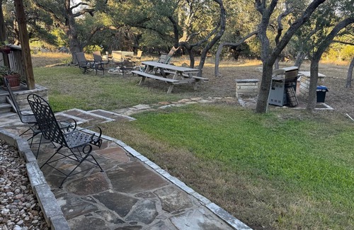 Dripping Springs House | Kid Friendly 4-bedroom house in Dripping Springs with bunk bed room and big yard