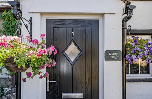 Shap House | KIDSTY COTTAGE, pet friendly, character holiday cottage in Shap
