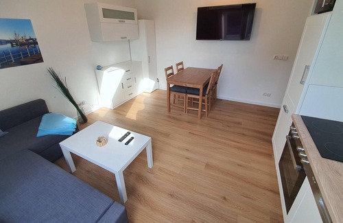Russee - Hammer Apartment | Kiel-Russee, Parkplatz, Ladesäule, CO2 frei