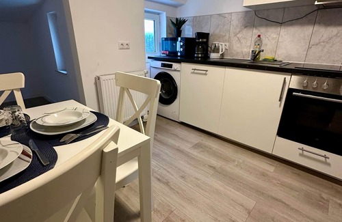 Neumuenster House | Kieler Straße 73 W5 - 3 bedrooms with parking space