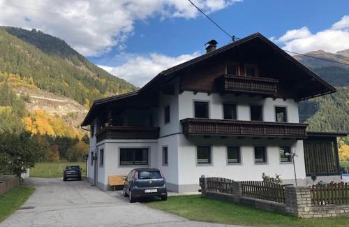Matrei in Osttirol Apartment | Kienburg