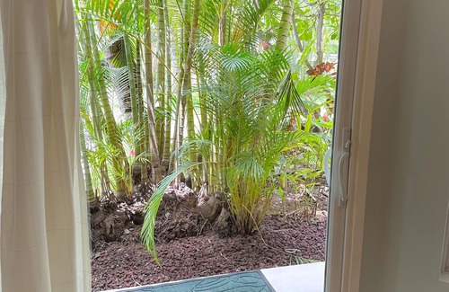 Kihei Condo | Kihei condo at Kam II Beach. Perfect for 2-4: pool, BBQ, full kitchen, laundry