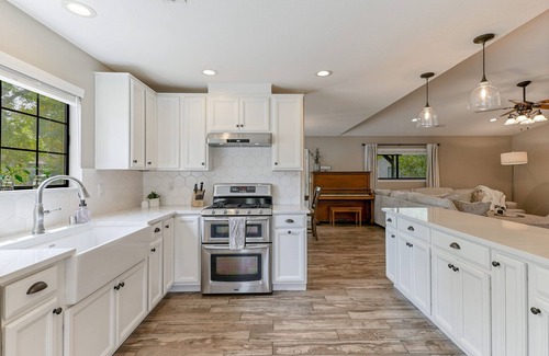 Redding House | Kildare Place | Cozy Comfortable Peaceful