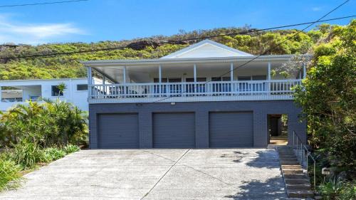 Killcare House | 'Killy Beach House' by Accom Holidays