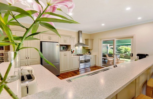 Bowral House | Kilmarth Hideaway —Stay 5, Pay 4