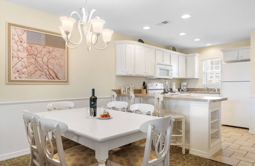 Kimberling City Condo | Kimberling City Condo w Table Rock Lake Access-Free Daily Tickets-Cmty Pool-Mini Golf