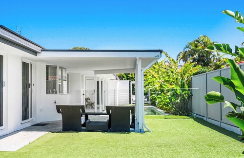 Helensvale House | Kin By Khove Summary: