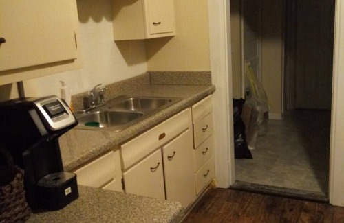 South Charleston House | King & 2 Queens 55” Smart TV cable Convenient