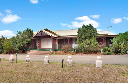 Pokolbin Apartment | King 3 - close proximity to Bimbadgen and Hope Estate concerts
