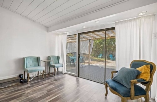 Sunland-Tujunga House | King 4BD 2BR W/Backyard Close To Everything in LA