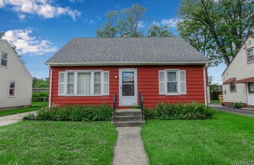 Cheektowaga House | KING BED- BRAND NEW FARMHOUSE II