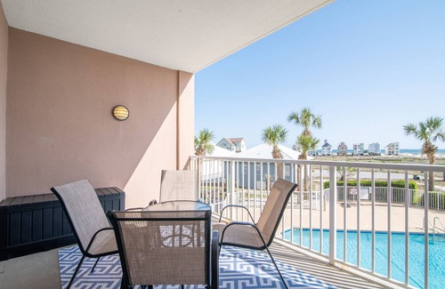 Fort Morgan Condo | King bed + bunks, Quiet beach, Pool, hot tub & balcony, walk to beach, 1b&2bath