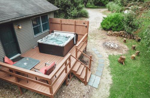 Rockbridge House | King Bed House w Private Hot Tub