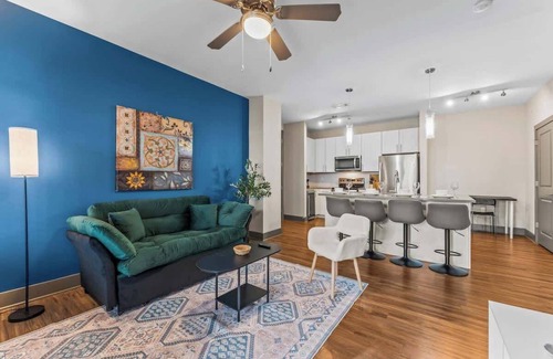 Florida Central Atlantic Coast Apartment | King Bed |Pets Welcome |Top Amenities, Near Parks